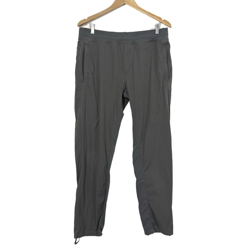 Lululemon Men’s Sweatpants Size Large Gray Athleisure Sporty Designer Stretch